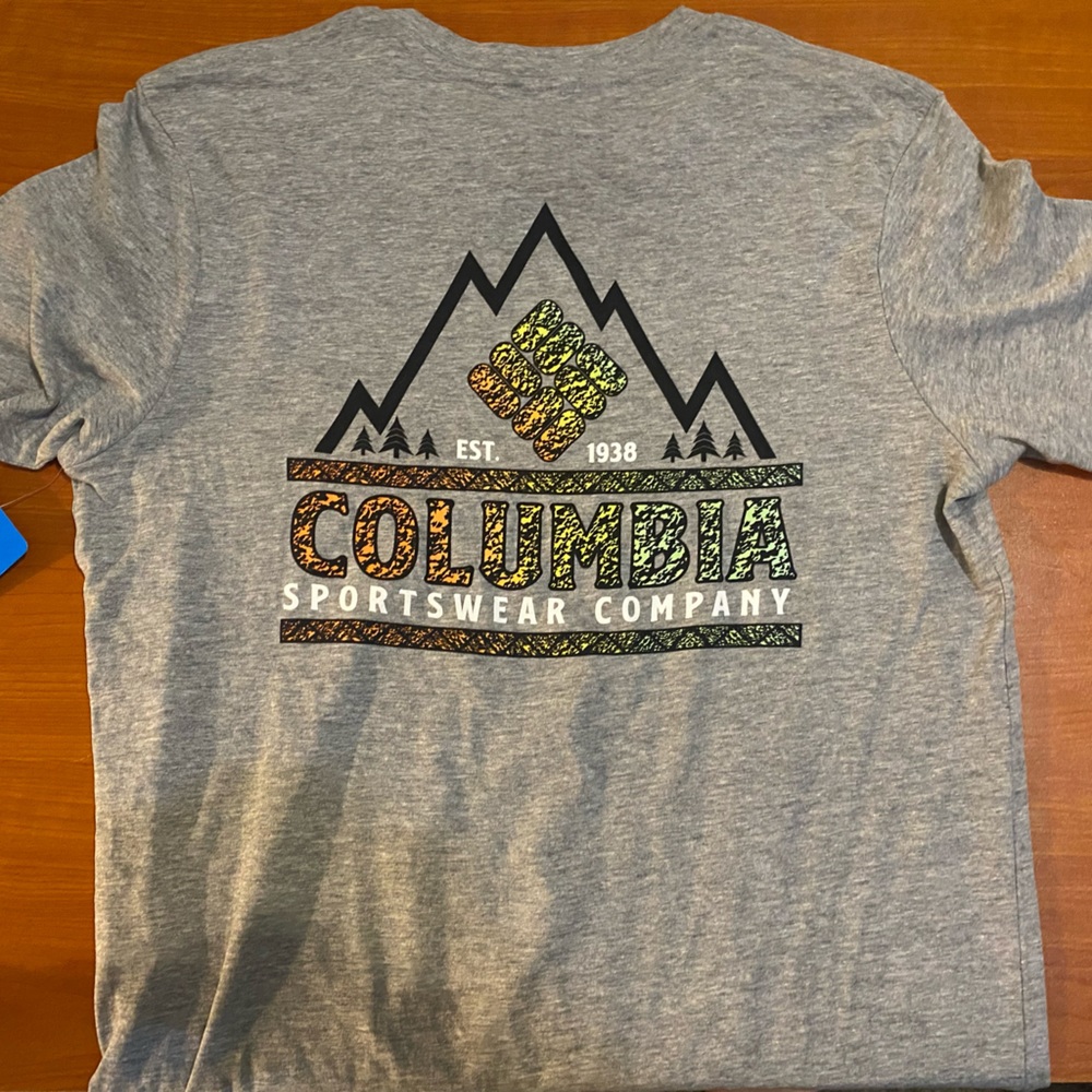 Columbia T-shirts